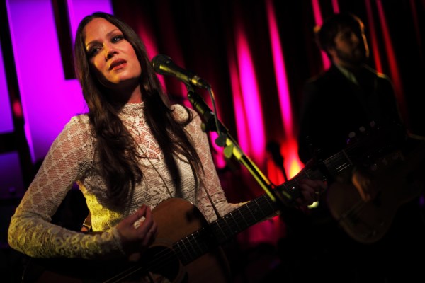 The Pierces 067pierces -10- 2011 -